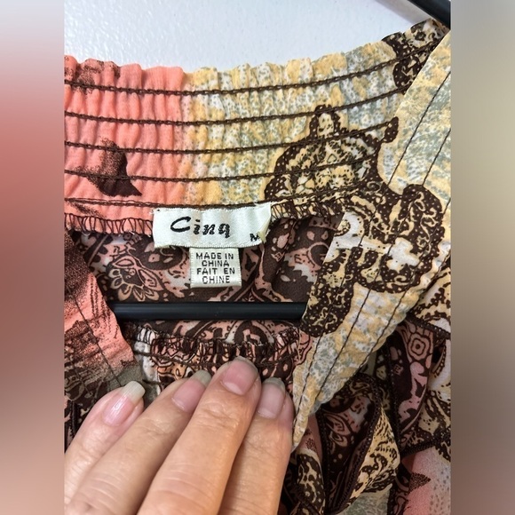 Cinq sleeveless blouse with fringe - Picture 5 of 6